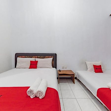 Reddoorz At Ciliwung Guest House Syariah Маланг Екстер'єр фото